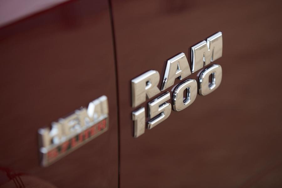 Логотип Ram 1500 Laramie Crew Cab (DS) 2018 года  (AU) (фото 26 из 52)